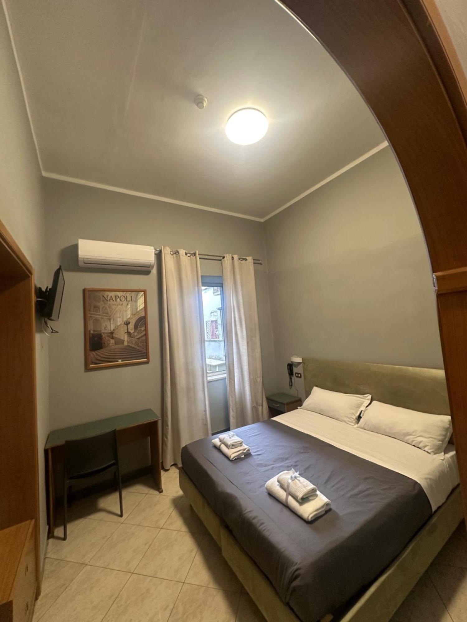 Smart Station Hotel Neapol Exteriér fotografie