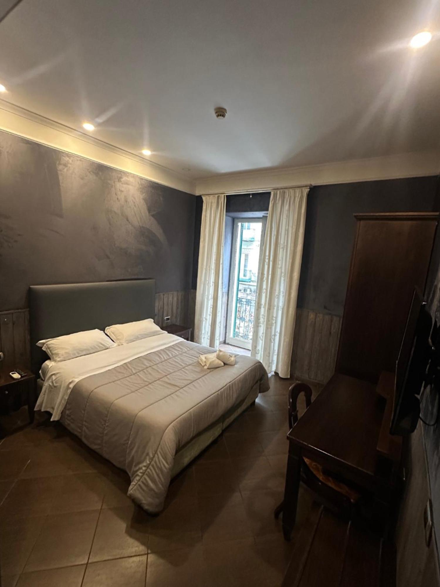 Smart Station Hotel Neapol Exteriér fotografie