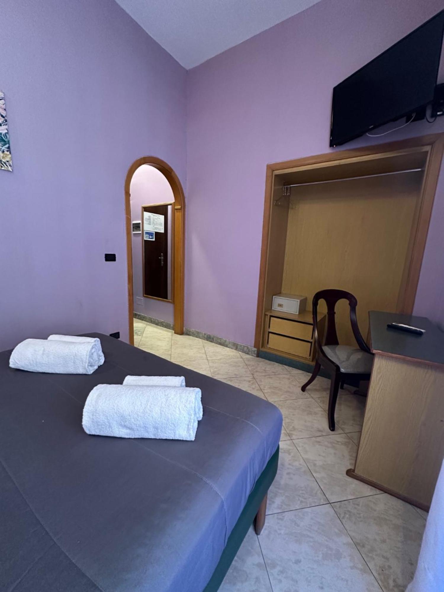 Smart Station Hotel Neapol Exteriér fotografie